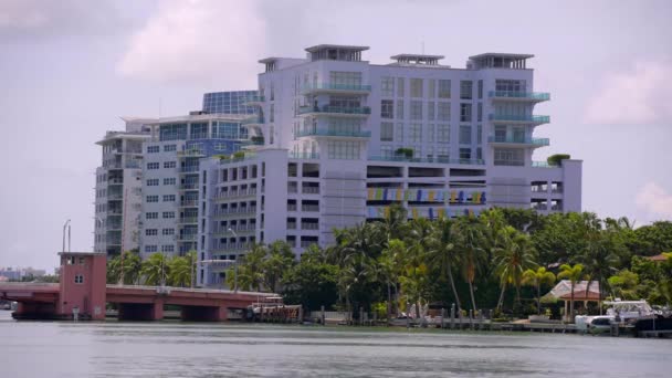 Rezidenční Byty Allison Island Miami Beach 63Rd Street Bridge — Stock video