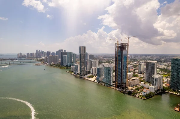 Miami Usa Września 2021 Zdjęcie Lotnicze Budynku Nabrzeża Missoni Baia — Zdjęcie stockowe