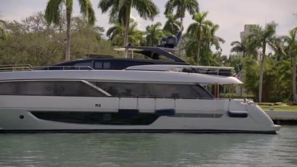 Luxus Jacht Vízben Miami Jelenet — Stock videók