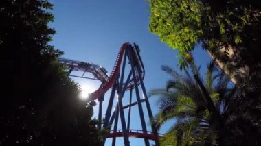 Tema Park Roller Coaster