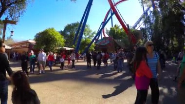 Eğlence Parkı kalabalıklar