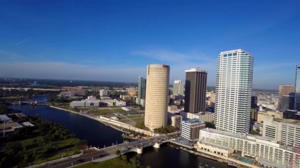 Images vidéo aériennes du centre-ville de Tampa — Video