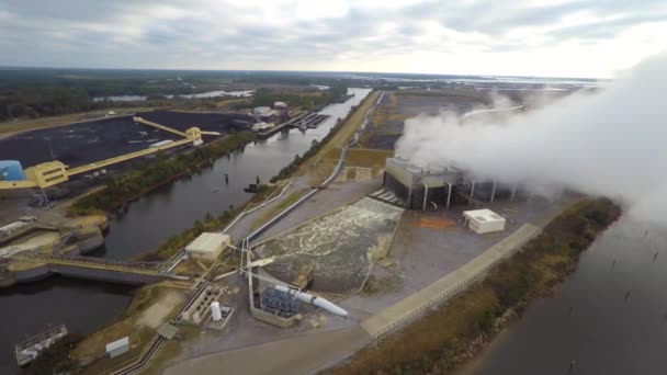 Coal plant with steam — Stock Video