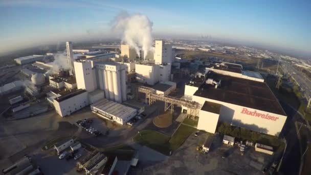 Vidéo aérienne de l'usine de bière Budweiser — Video