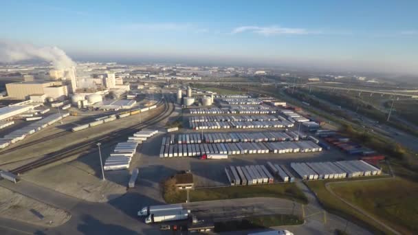 Aerial video of the Budweiser Beer Factory — Stock Video