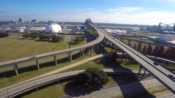 Louisiana és a híd a Mississippi folyón — Stock videók