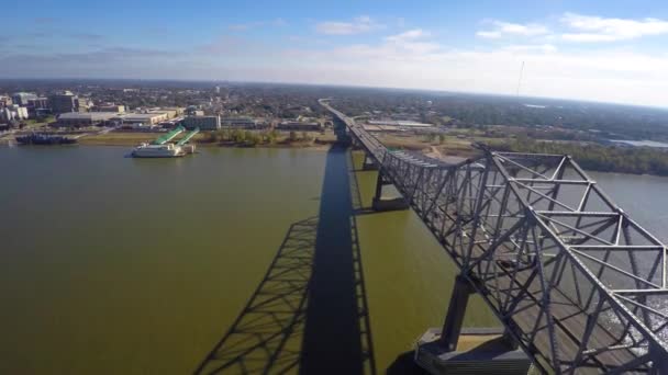 Louisiana ve Mississippi Nehri Köprüsü — Stok video