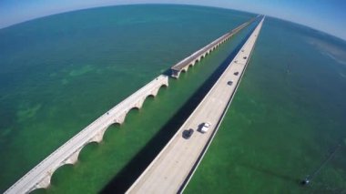 7 hava video Florida Keys Bridge'de yedi mil