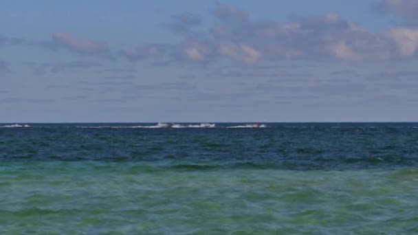 摩托艇在佛罗里达州基韦斯特 — 图库视频影像