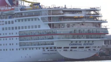 Karnaval Ecstacy Port Miami