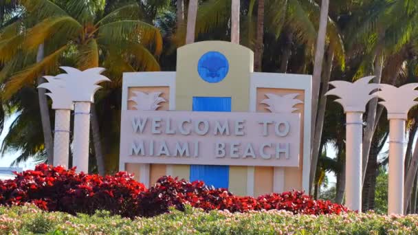 Welkom bij Miami Beach teken — Stockvideo