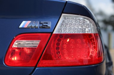 BMW M3 206 elektrik mavi