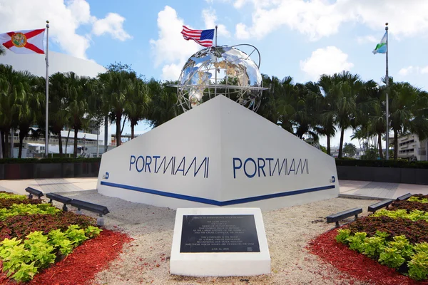 Port Miami monument at Downtown Miami — Stock Photo, Image