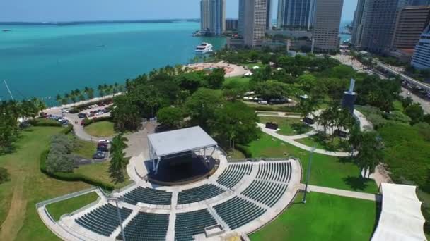Aerial  video Downtown Miami and Bayfront Park — Stock Video