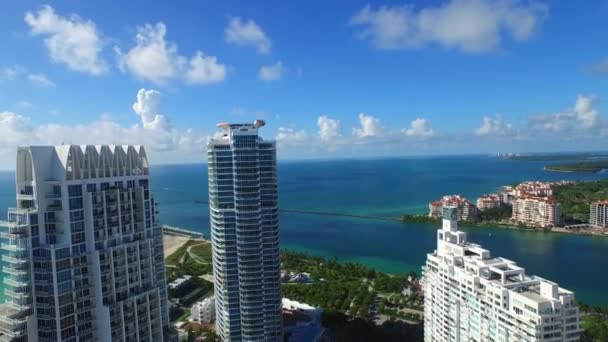Vzdušný Miami highrise — Stock video