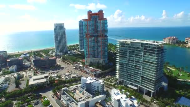 Miami Beach marina och highrise condos — Stockvideo