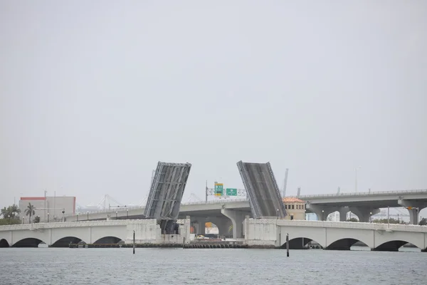 Γέφυρα κλήρωση θέα — Φωτογραφία Αρχείου