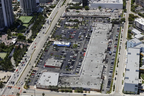 Aerial image of a shopping center — Stock Photo, Image