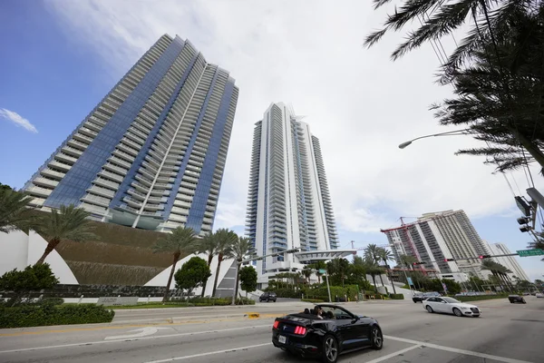 Highrise architecture Sunny Isles Beach — Stock Photo, Image