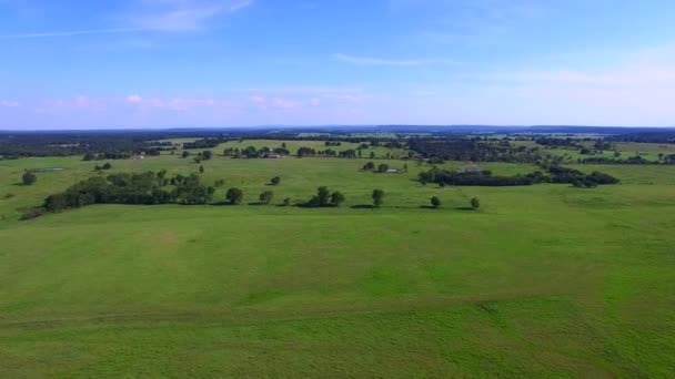Авиационное видео сельскохозяйственных угодий Оклахомы — стоковое видео