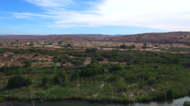 Видео с воздуха San Ardo CA — стоковое видео