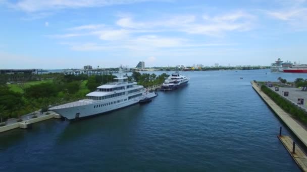 Yacht al Museum Park — Video Stock