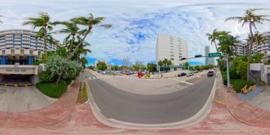 Miami Beach, FL, ABD - 16 Ekim 2025: 360 VR fotoğraf South Bay Club Condominium Miami Beach