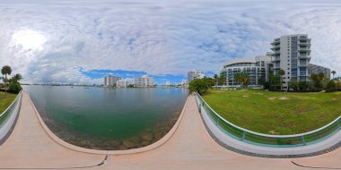 Miami Plajı manzaralı Biscayne Körfezi. 2025 yılında çekilen 360 VR eşdörtgen fotoğraf