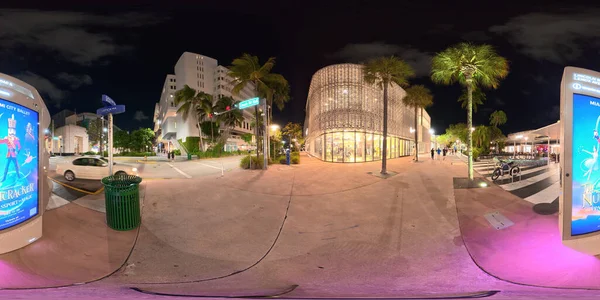 Miami Beach, FL, ABD - 14 Ekim 2025 Lincoln Road Miami Beach 360 VR fotoğraf turu