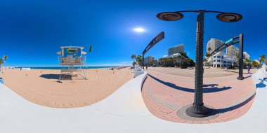 Fort Lauderdale, FL, ABD - 1 Kasım 2025 Riomar Caddesi ve A1A 'daki Fort Lauderdale Plajı