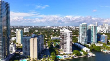 Hisse senedi panorama videosu Brickell Miami manzaralı 2025 numaralı apartman binaları