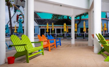 Lauderdale 'de, Deniz Sahili Pavyonu' nun yanındaki dinlenme yerinde.