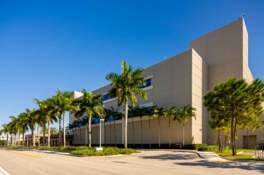 Pembroke Pines, FL, ABD - 16 Ocak 2026: Pembroke Pines Belediye Binası