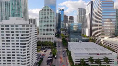 Miami, FL, ABD - 24 Ocak 2026: Brickell Plaza Şehir Merkezi ve çevre ofisler