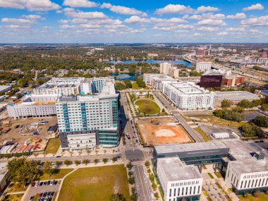 Orlando, FL, ABD - 23 Ocak 2026: Florida Üniversitesi UCF Şehir Merkezi Kampüsü