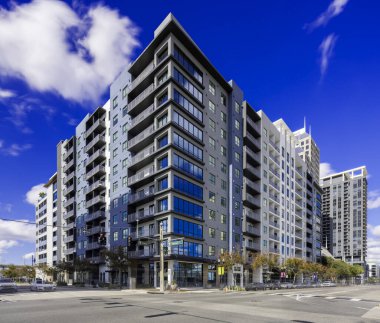 Orlando, FL, ABD - 23 Ocak 2026: MAA Robinson apartmanı Orlando Florida