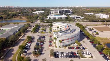 Napoli, FL, ABD - 2 Şubat 2026: Florida Bölgesel Hekimler Bölgesel Kuzey