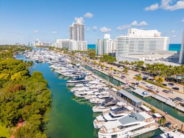 2026 Miami Beach Uluslararası Tekne Fuarı Collins Caddesi.