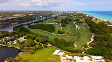 İnsansız hava aracı videosu Gulf Stream Golf Kulübü Delray Beach Florida