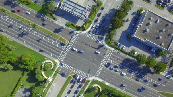 Vidéo 4k aérienne d'une intersection 