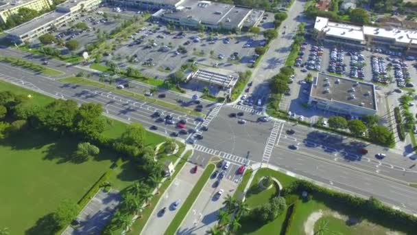 Aerial 4k video of an intersection — Stock Video