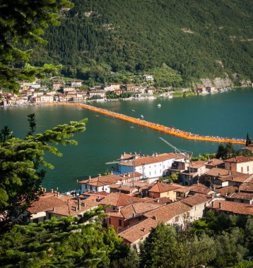 Floating Piers Sulzano high angle square view clipart