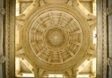 Ranakpur Jain Tapınağı kubbe tavan