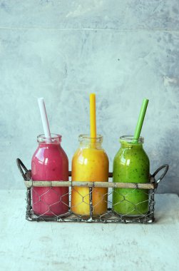 taze meyve smoothies