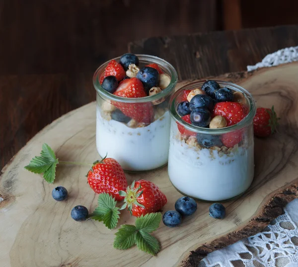 Desayuno con bayas —  Fotos de Stock