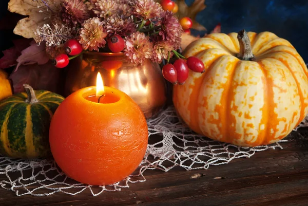 Herbstliche Erntedankdekoration — Stockfoto