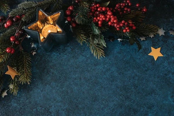Vánoční Pozadí Slavnostní Výzdobou Svíčka Jedle Místo Pro Text — Stock fotografie