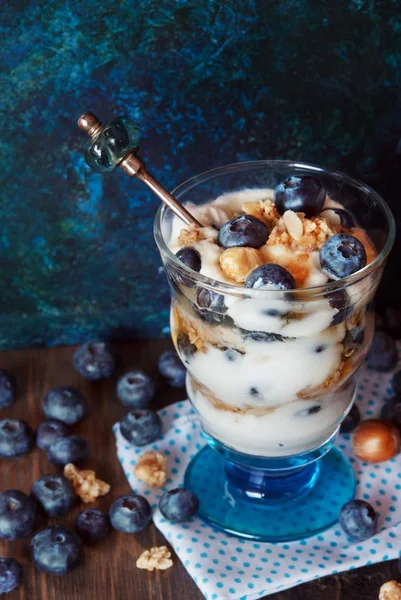 Muesli con bacca e yogurt — Foto Stock