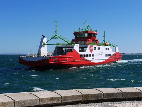 Car Ferry Underway — Stock Photo, Image