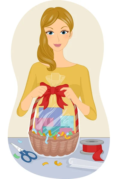 Mujer haciendo una cesta de regalo — Foto de Stock